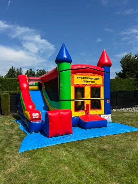 Benny Bounce House Rental gallery image 12