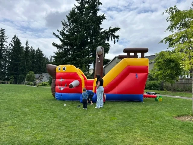 Benny Bounce House Rental gallery image 34
