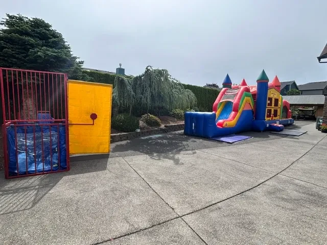 Benny Bounce House Rental gallery image 40